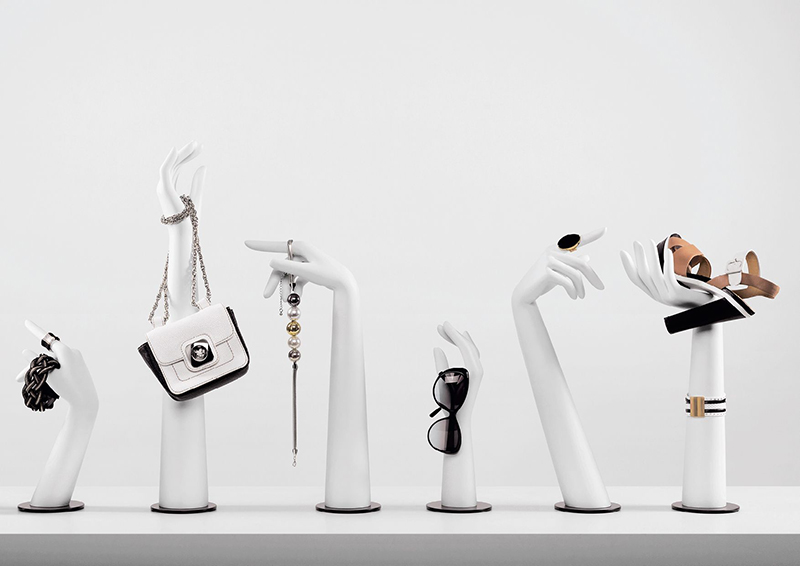 眼鏡店裝修怎樣設(shè)計(jì)才顯高檔？眼鏡店裝修效果圖鑒賞