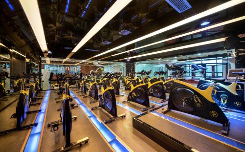 健身會(huì)所地面選用什么材料好？