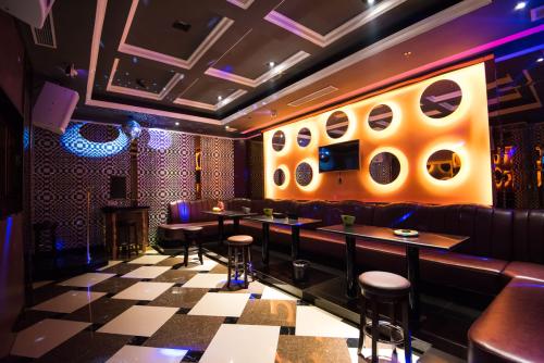 ktv裝修墻面隔音材料材料用什么最好？