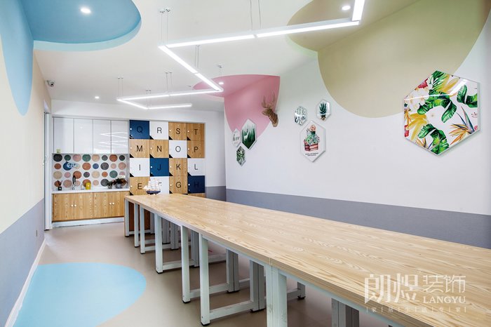 怎樣的培訓學校裝修設(shè)計才能吸引學生？